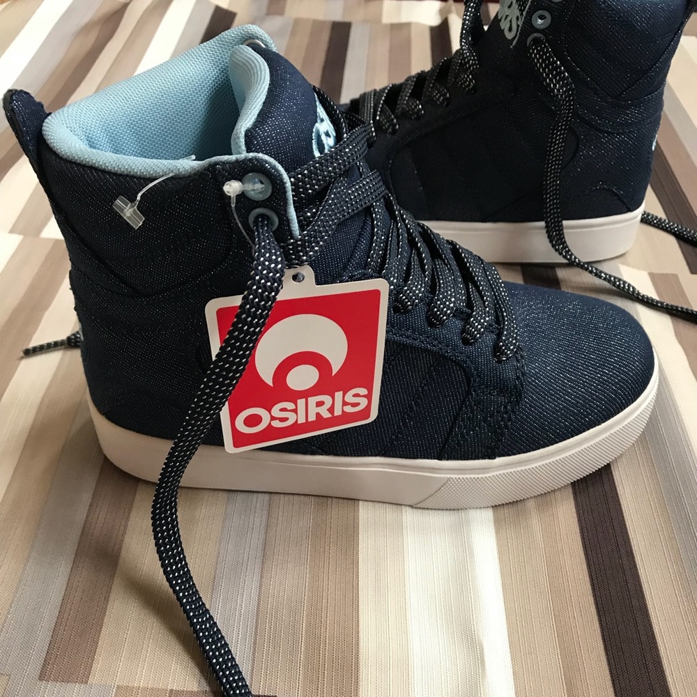 Brand new high top Osiris 💙